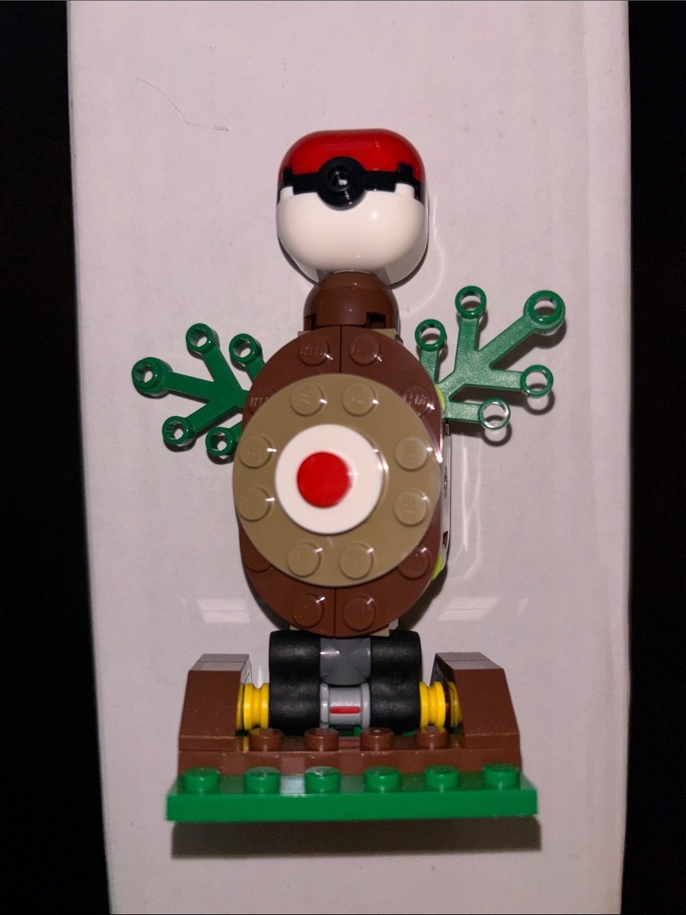 LEGO Pokémon Training Tree and Poké Ball - Picture 2 of 2